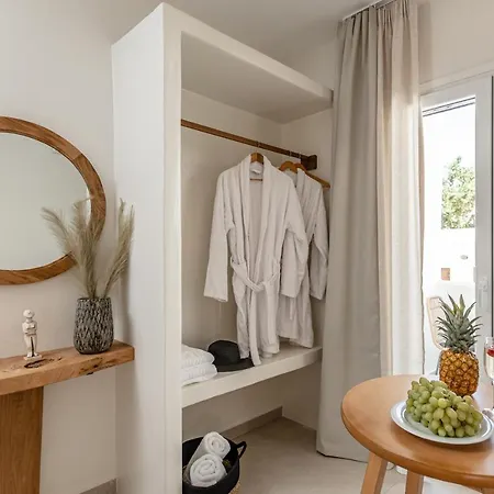 Heavenly & Naxos City