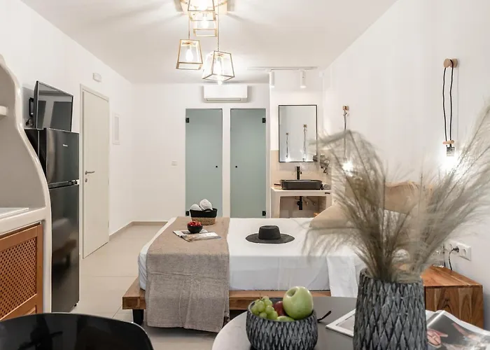 Heavenly & Apart Otel Naxos City