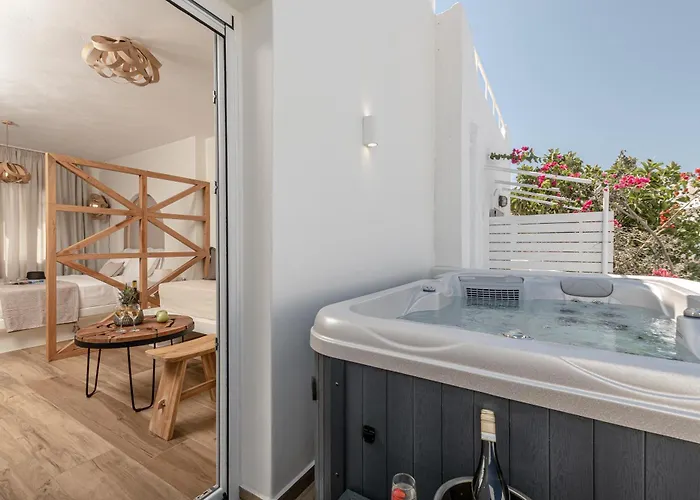 Heavenly & Naxos City